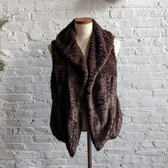 Me Jane Jackets & Blazers - Y2K Vintage Vegan Fur Chunky Textured Chocolate Furry Vest